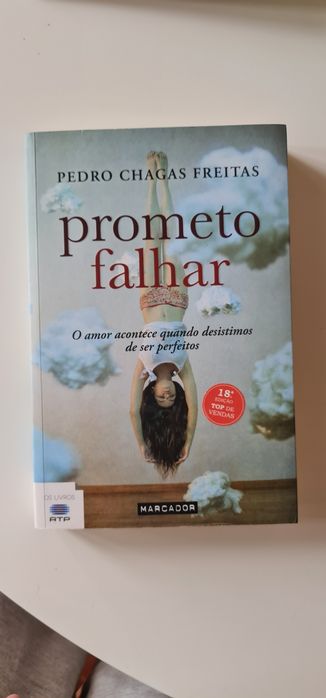 2 livros Pedro Chagas Freitas