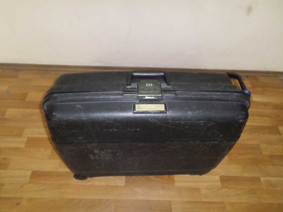 Чемодан большой полипропиленовый брендовый ECHOLAC, 4 колеса, 70Х56Х24