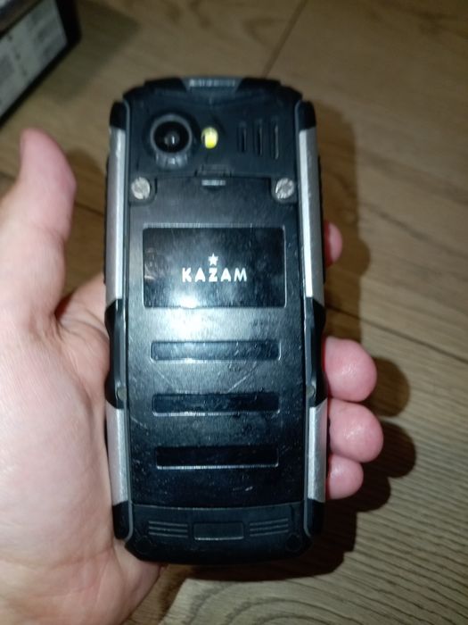 Telefon Kazam life R5