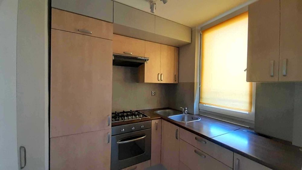 Słoneczne jednopokojowe 28 m² po generalnym remoncie, piwnica