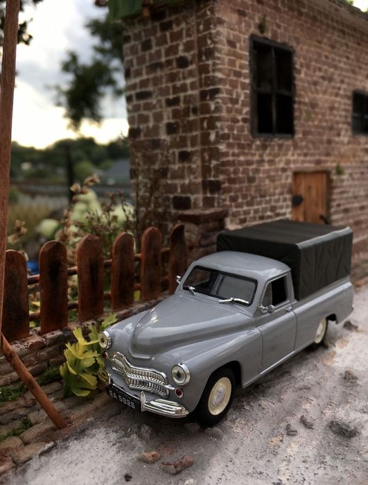 WARSZAWA 200 PICKUP-auta PRL,model,kolekcja,auto,rysunek,folder