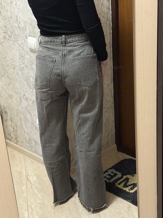 Сірі джинси Sinsay