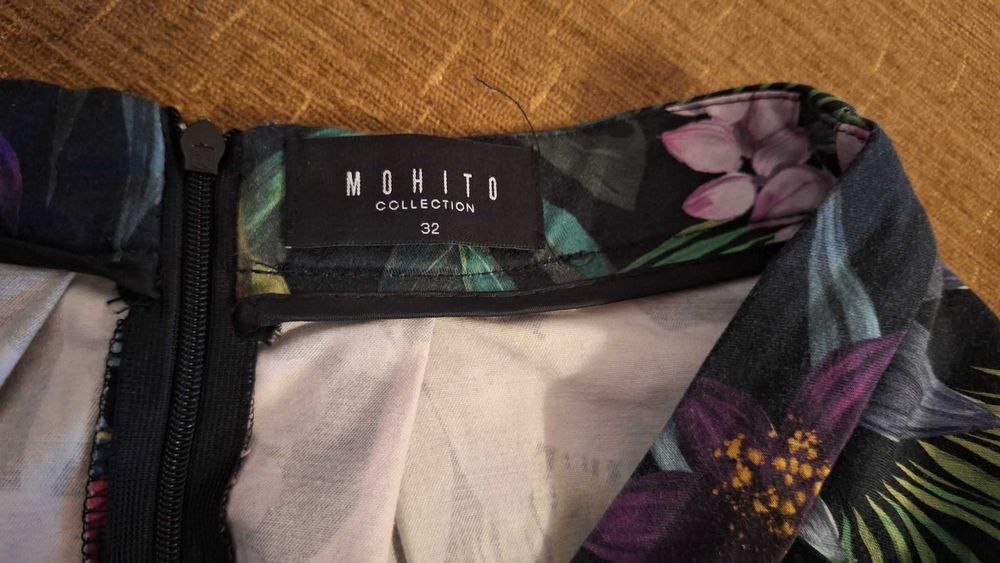 Spódnica Mohito, XXS, 32, kieszenie, midi