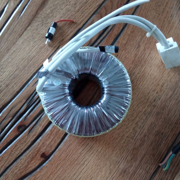 Transformator toroidalny