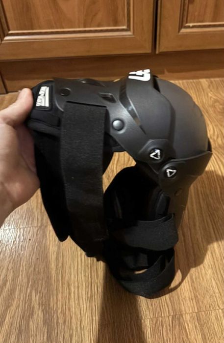 Ortezy na cross Leatt Dual Axis Black