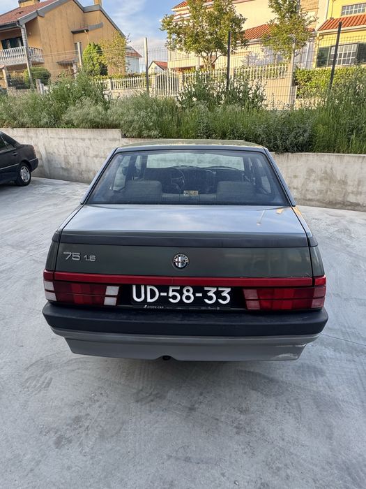 Alfa Romeo 75 , 1.6 carburadores