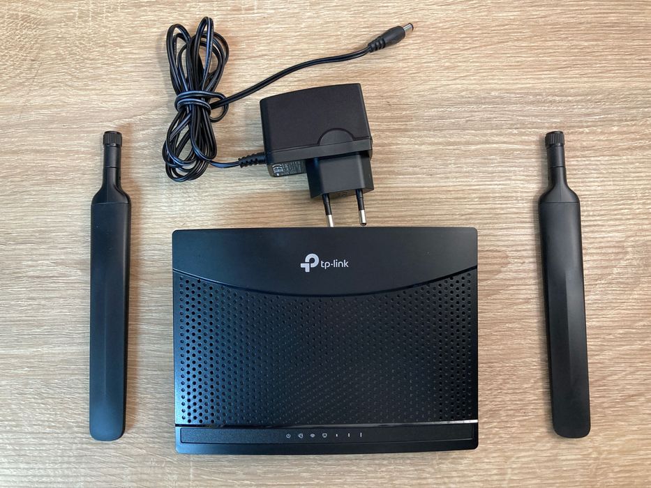 Wi-Fi  роутер  TP-LINK  TL-MR100  / слот для   SIM - карти