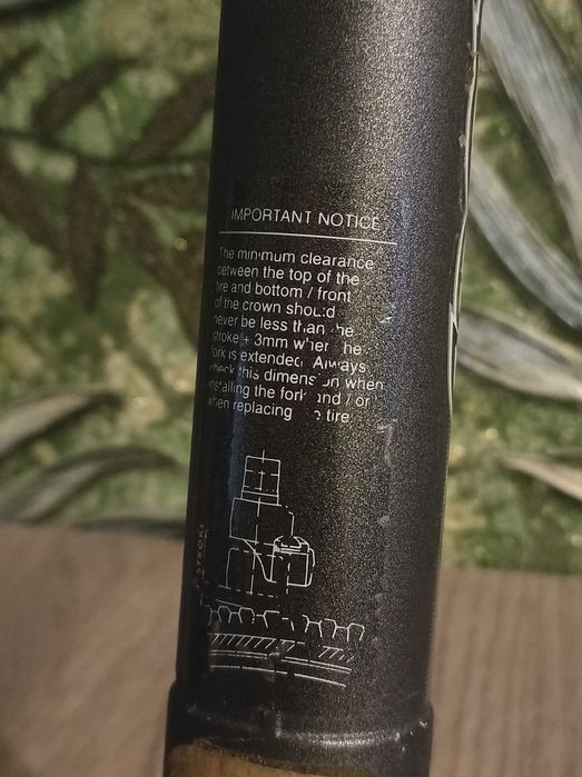 Двухкоронна вилка Marzocchi Bomber Junior T Pro Extreme