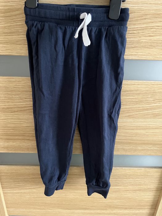 Spodnie dresowe 98