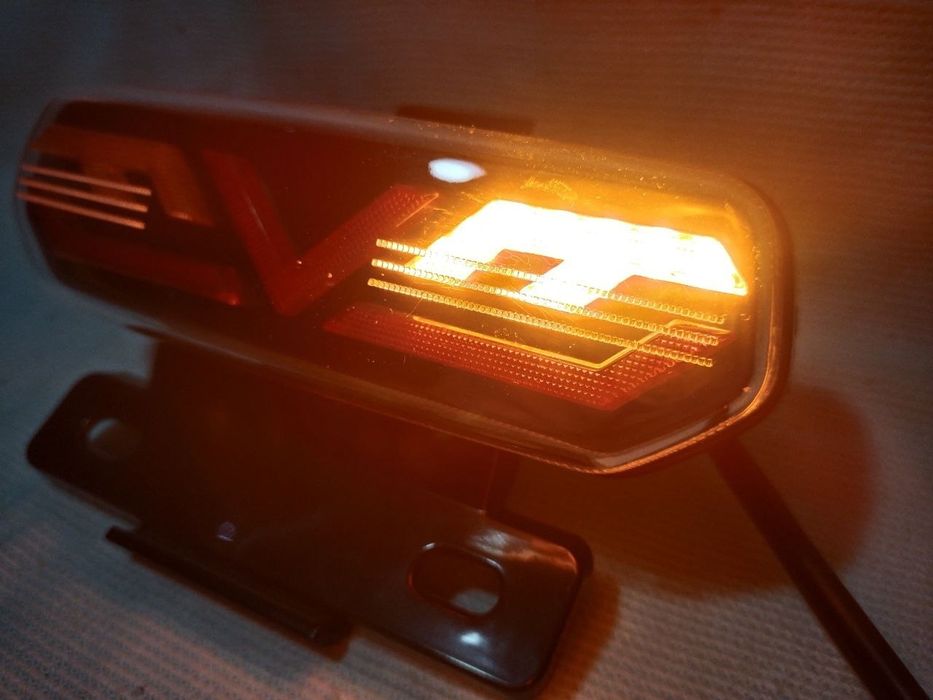 Универсальный LED стоп-сигнал для мотоцикла/скутера + DC преобразовате
