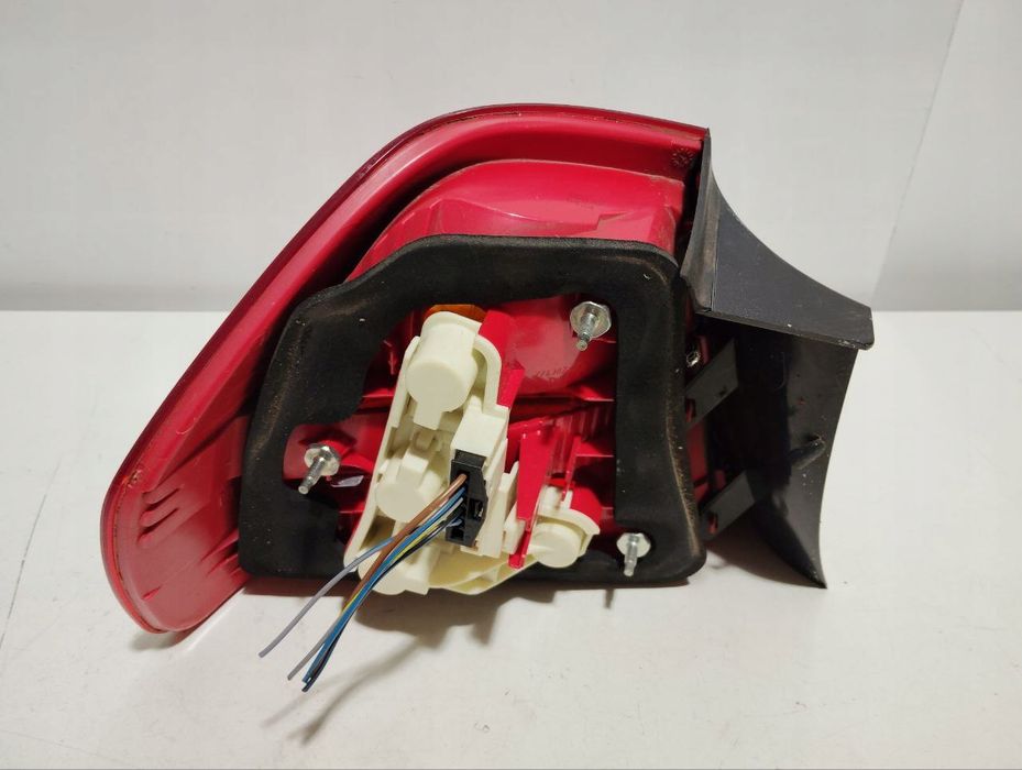 Lampa tylna prawa BMW E90