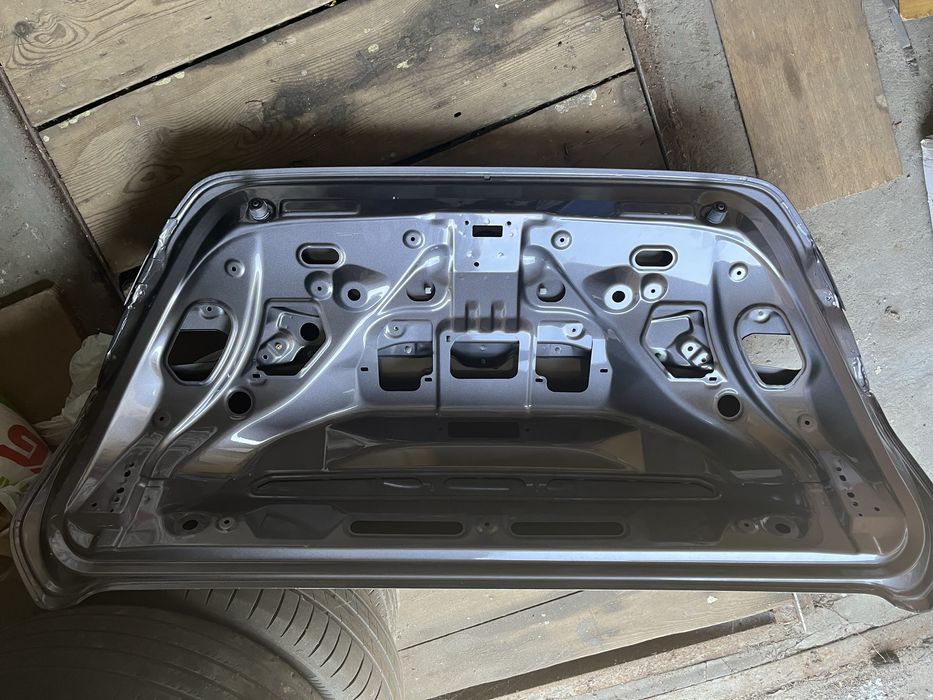 Хонда INSIGHT 2019-2022 кришка багажника