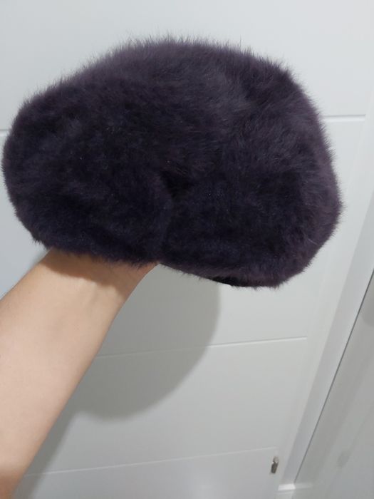 Fioletowy Beret z puszkiem