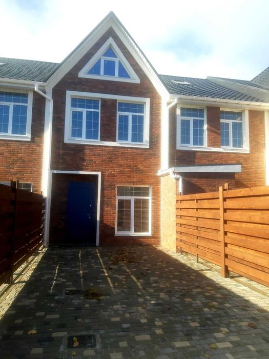 Таунхаус для жизни в Лесках. 5 мин. к морю. Рассрочка