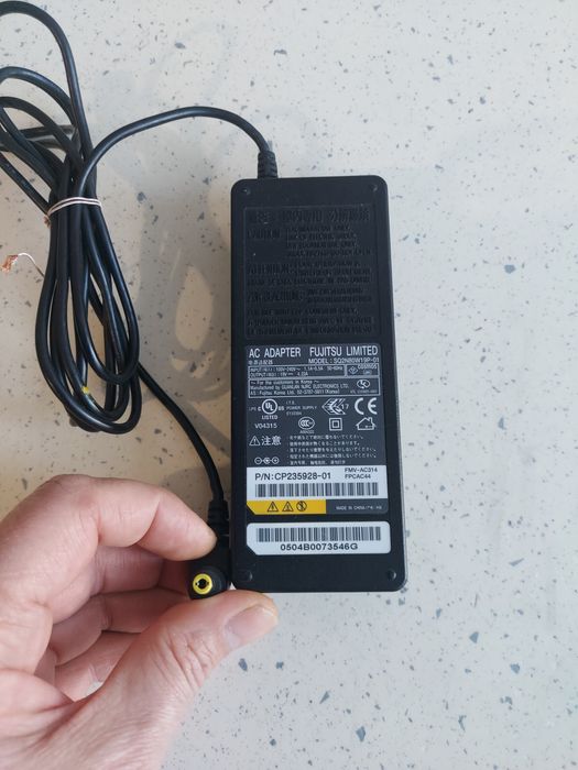 Блок питания ноутбука 90ватт