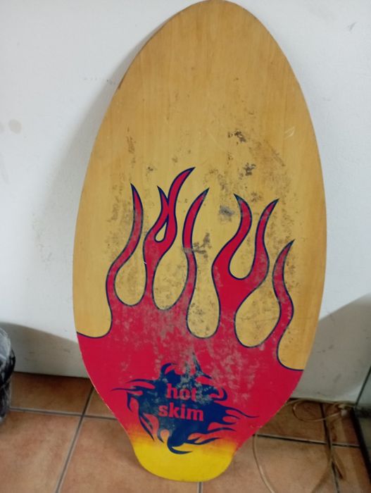 Skimming board64564124709633121