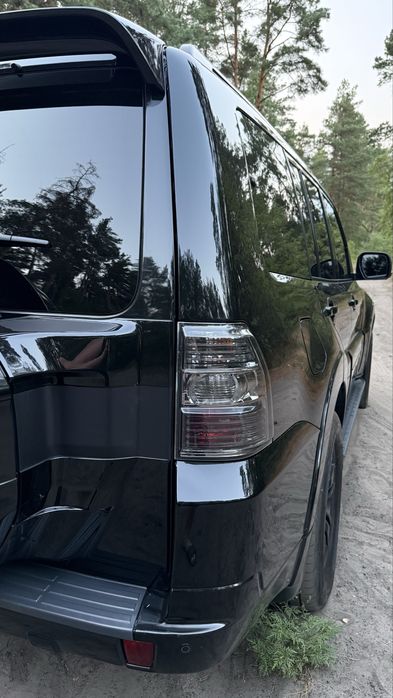 Mitsubishi Pajero Wagon 2018 3.0 газ - бензин