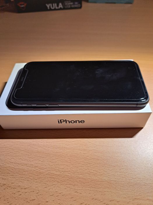 iPhone 11 (64 GB / Warranty until July 2026)64741247234433123