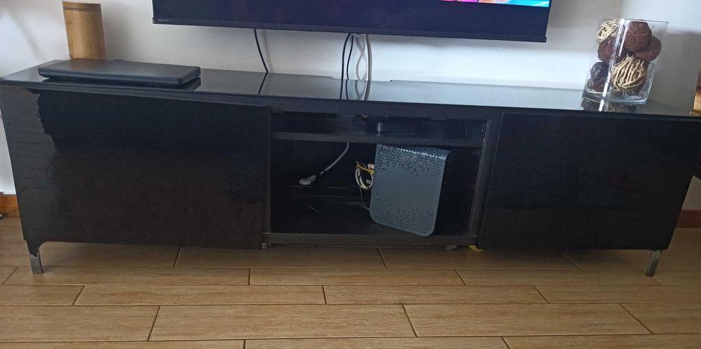Móvel televisão