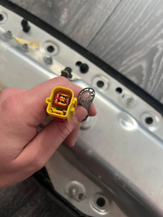 Подушка безпеки капота AirBag Land Rover Discovery Sport L550