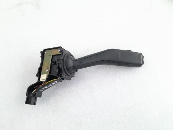 Conjunto / manetes de luzes e limpa vidros SEAT Leon (1P1)