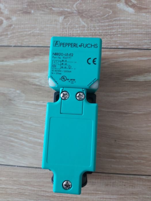 Czujnik indukcyjny Pepperl Fuchs NBN40-U1-E2