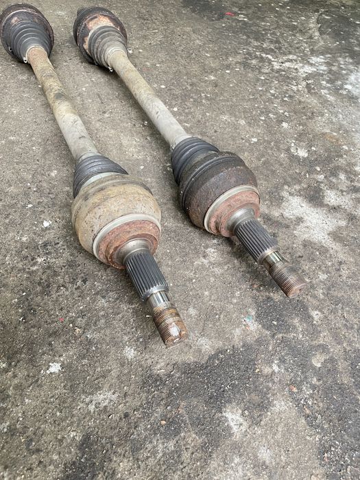 Піввісь задня ліва права lexus ls 460 ls 600