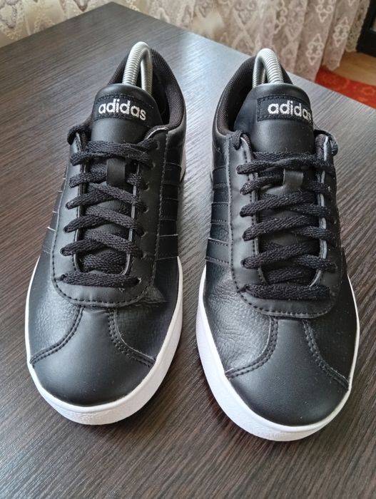 Кросівки жіночі б/в Adidas VL Court 2.0 (37 /23,5cm)). Виробник Індонезія.