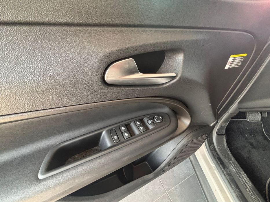 Jeep Avenger506550680342374404