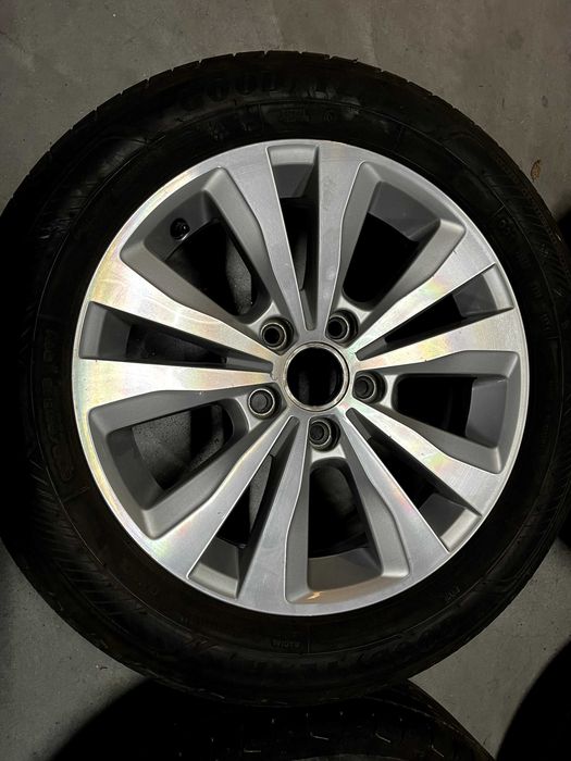 Jantes Volkswagen Golf 7 com 4 pneus novos Goodyear Efficientgrip Performance2 205/55 R16 91 V