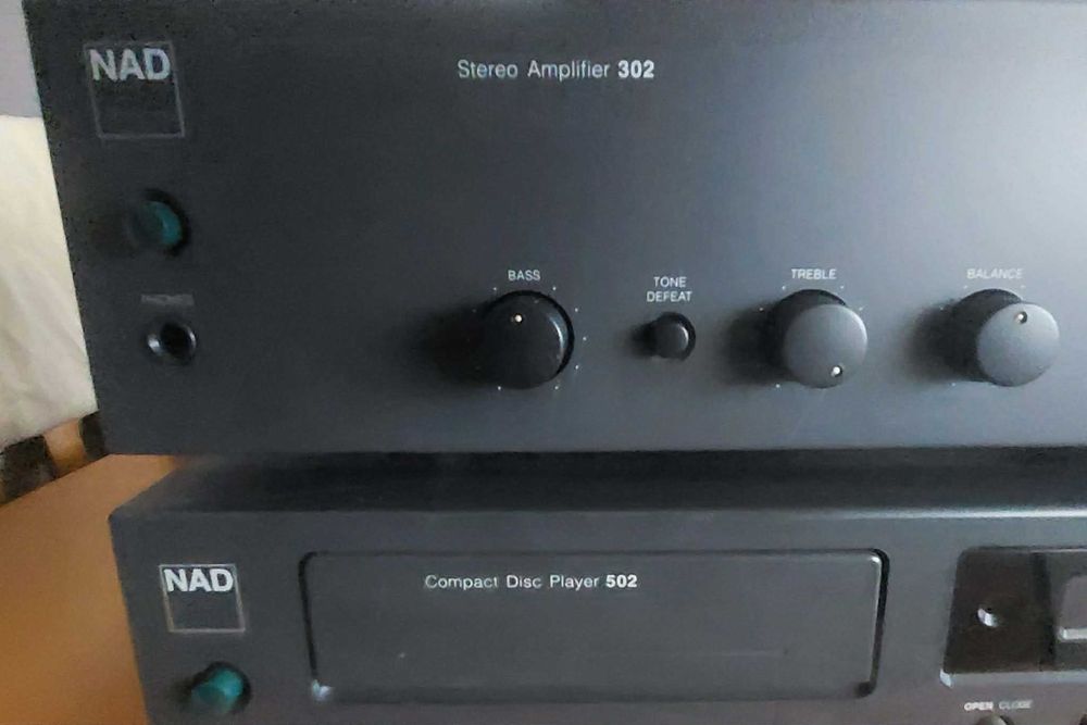 NAD CD player 502 com Comando