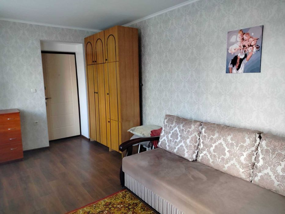 Продам дві комнати блоком з  власними вдобствами.