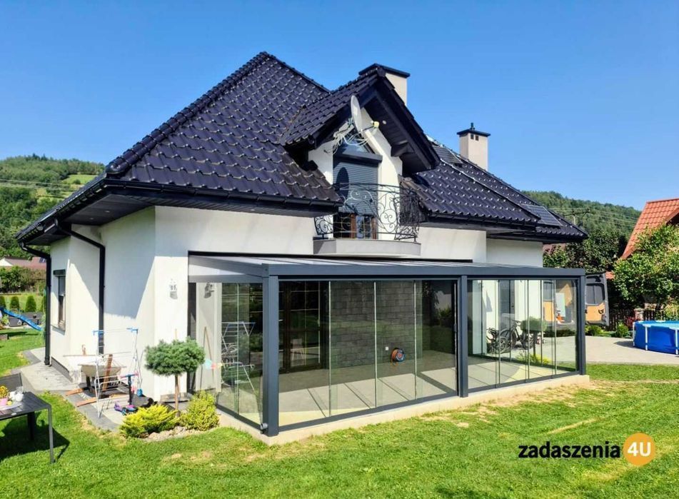 Zadaszenia tarasów aluminiowe szklane zabudowy tarasów pergole aluminiowe ogrody zimowe wiaty aluminiowe systemy przesuwne szkło VSG