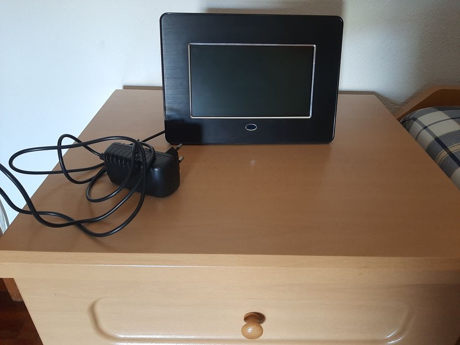 Digital Photo Frame64297765910914120