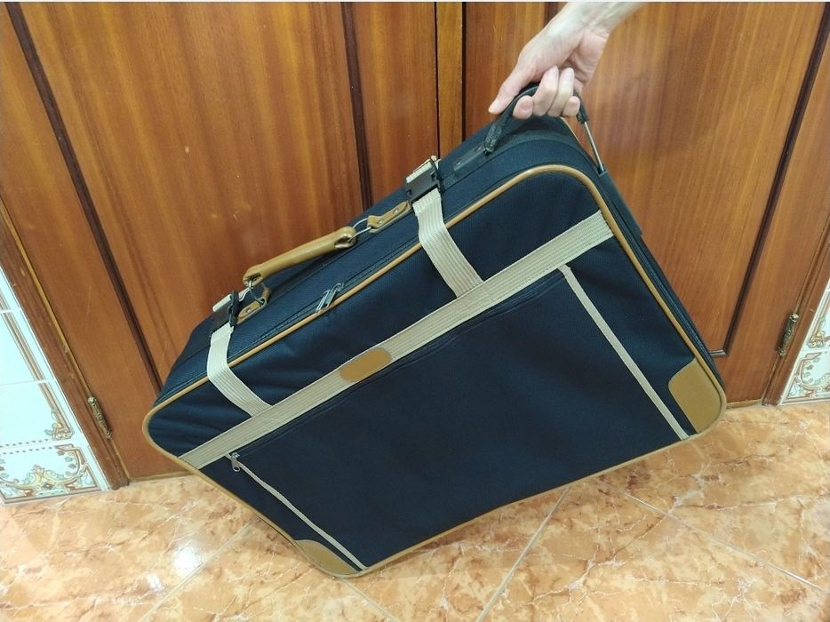 Mala malas de porão até 23 kg viagem casa quarto apartamento vivenda.