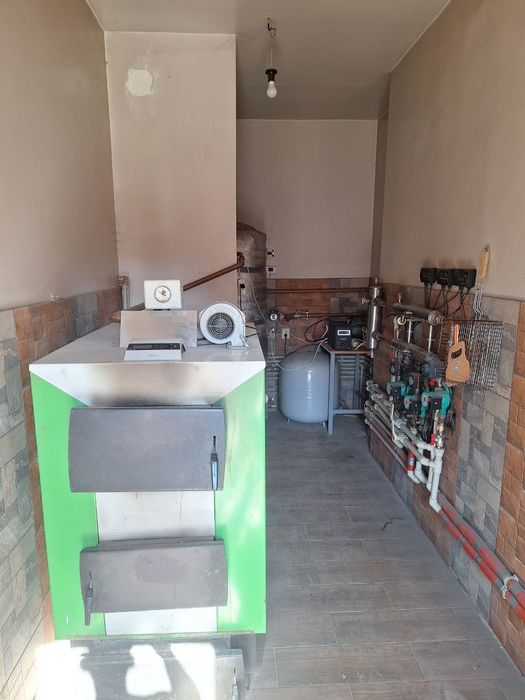 Оренда комерційного приміщення, 592 м², с. Солуки