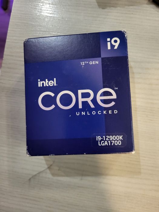 Intel i9 -12900k