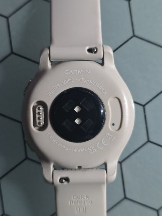 Годинник Garmin Venu2S