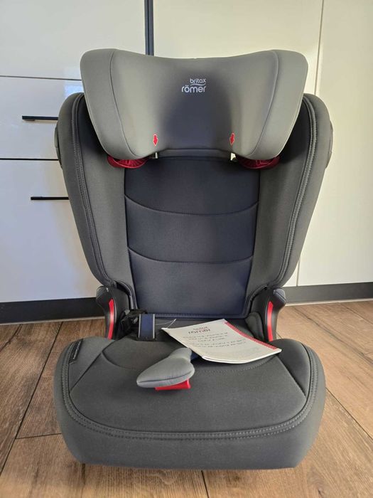 Fotelik samochodowy Britax Römer Kidfix III M 15-36KG Stan Bardzo Dob.