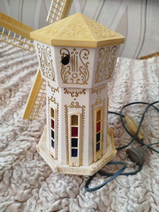 Музичний нічник "Мельниця" СССР