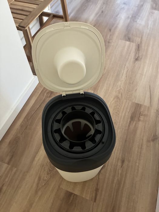 Caixote de lixo para fraldas - twist et click branco