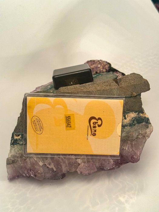 Relogio com bronze e pedras semipreciosas