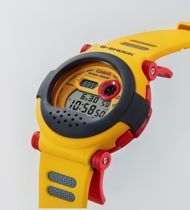 Casio G shock  G-B001MVE-9 new, original,
