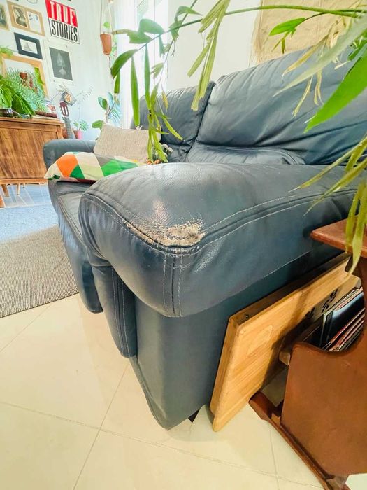 Sofá de pele 2 lugares (possível comprar o conjunto de dois)