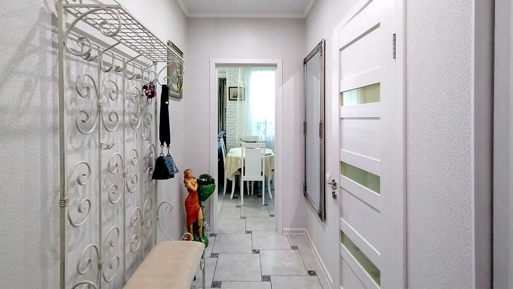 1-кімнатна з чудовим ремонтом і меблями + комора + паркомісце в ЖК Desna Residence, Зазим'я - View 2