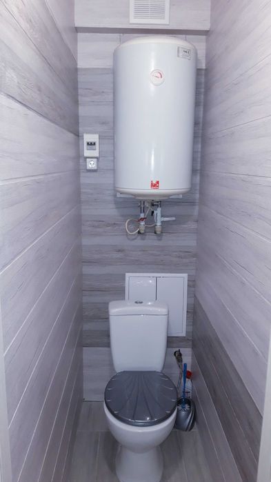 Навпроти КУРОРТУ в ЦЕНТРІ вул. Гоголя 139.