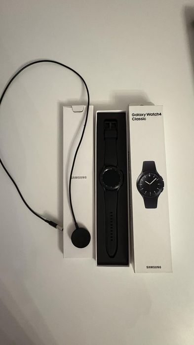 Zegarek Samsung Galaxy Watch 4 Classic 42mm LTE SM-R885F