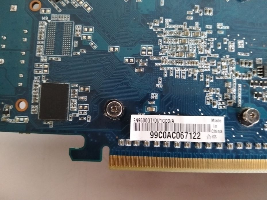 Placas gráficas antigas NVIDIA, ATI