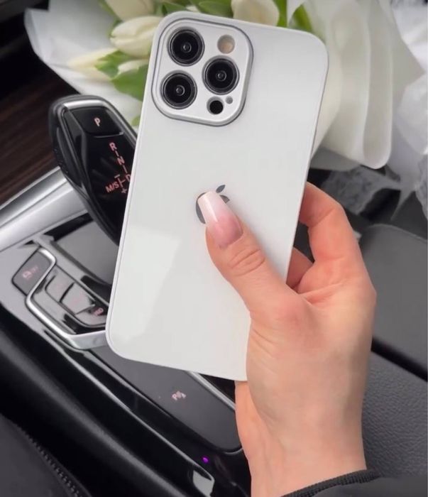 Белый чехол на Iphone 12 Pro Max