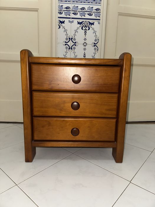 Mesa cabeceira madeira